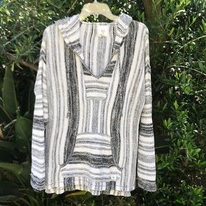 Billabong beach pullover sweater size large